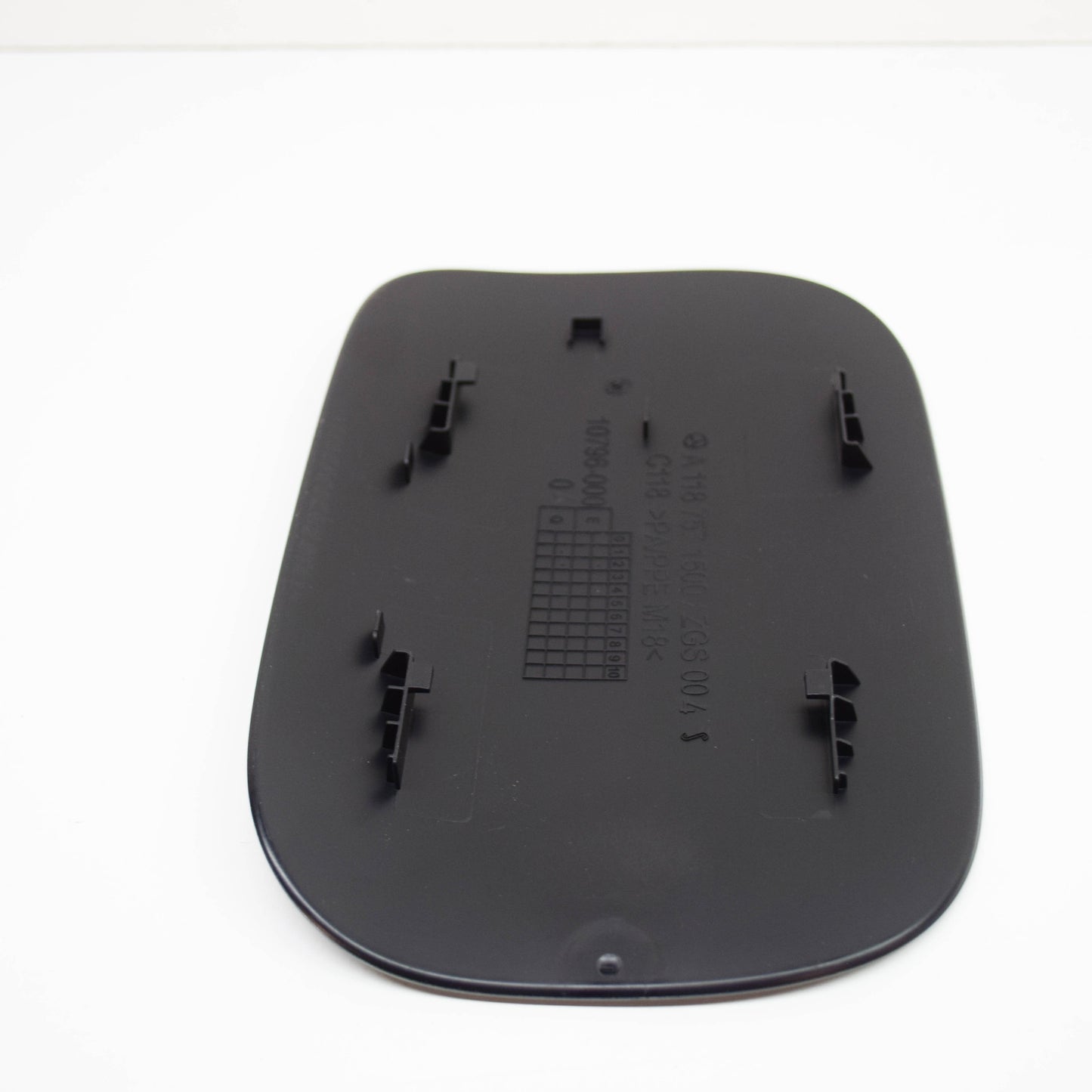 NEW MERCEDES-BENZ CLA COUPE C118 FUEL TANK FILLER FLAP A1187571500 ORIGINAL