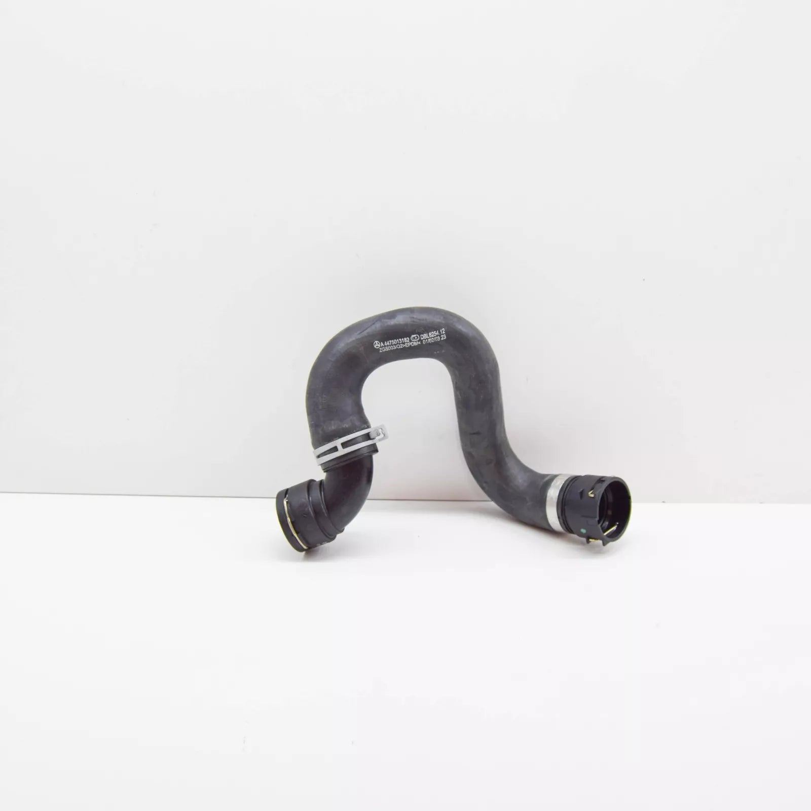 NEW MB VITO W447 RIGHT COOLER TO ENGINE COOLANT HOSE A4475013182 ORIGINAL