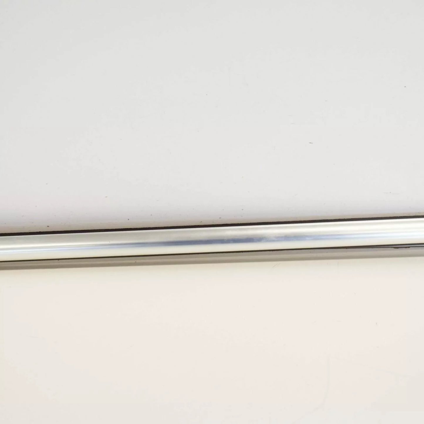 NEW BMW X6 F16 FRONT LEFT DOOR WINDOW STRIP TRIM 7329337 51337329337 ORIGINAL