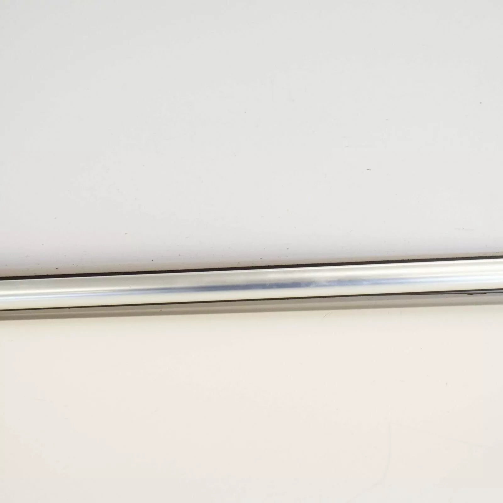 NEW BMW X6 F16 FRONT LEFT DOOR WINDOW STRIP TRIM 7329337 51337329337 ORIGINAL