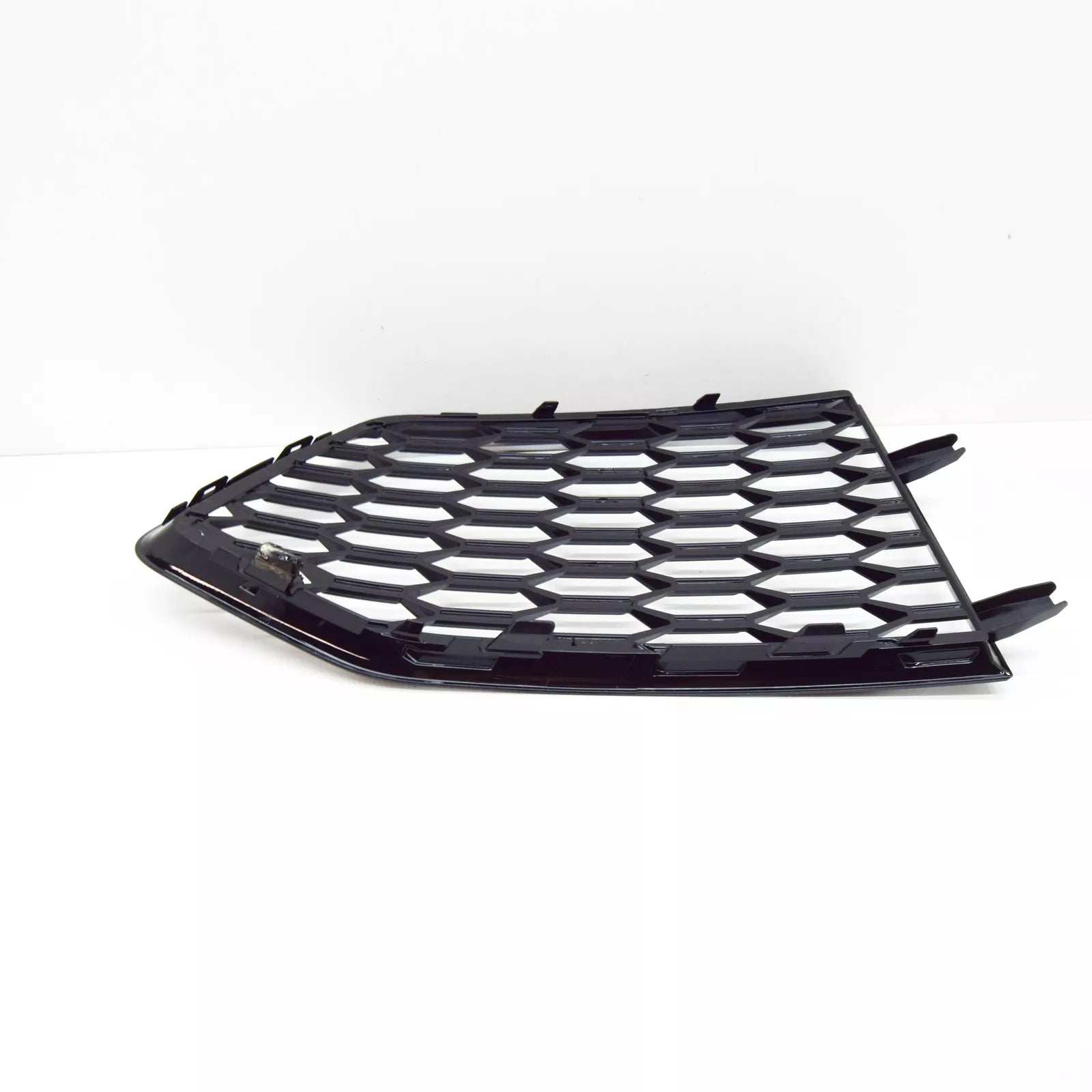 NEW AUDI RSQ3 8U FRONT RIGHT BUMPER AIR GUIDE GRILLE 8U0807682MT94 ORIGINAL