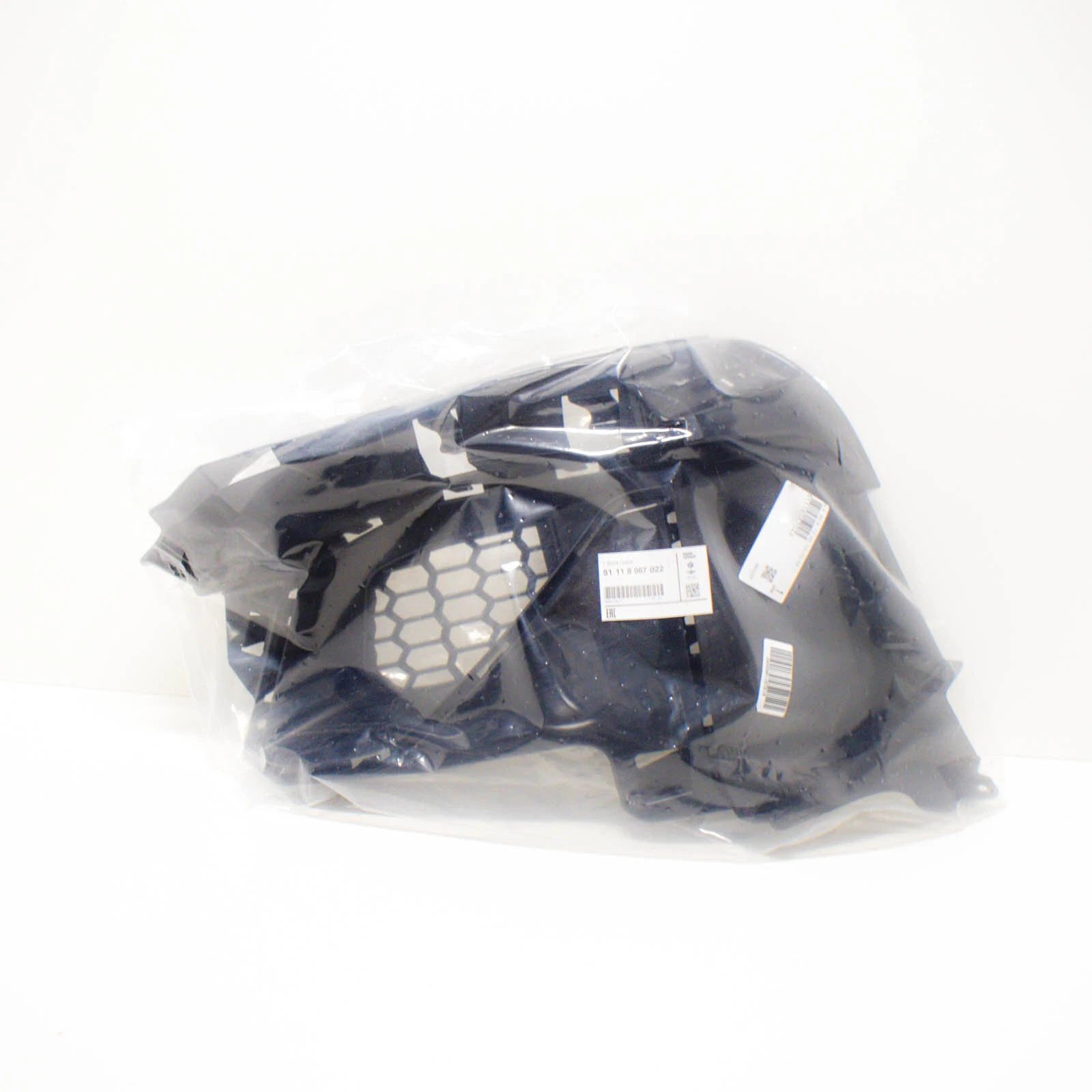 NEW BMW M2 F87 FRONT BUMPER RIGHT INSERT 51118067022 8067022 2016 ORIGINAL