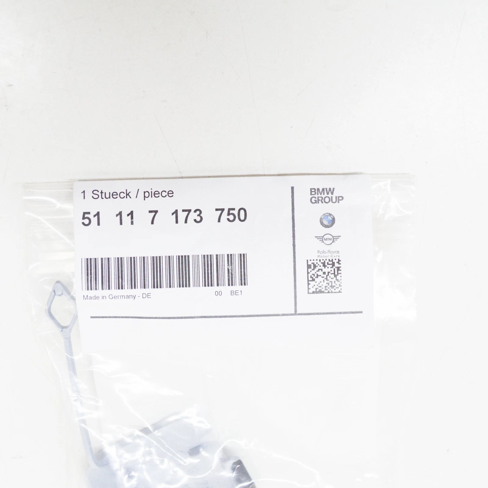 NEW BMW 3 E46 COUPE FRONT BUMPER TOWING HOOK COVER 51117173750 ORIGINAL