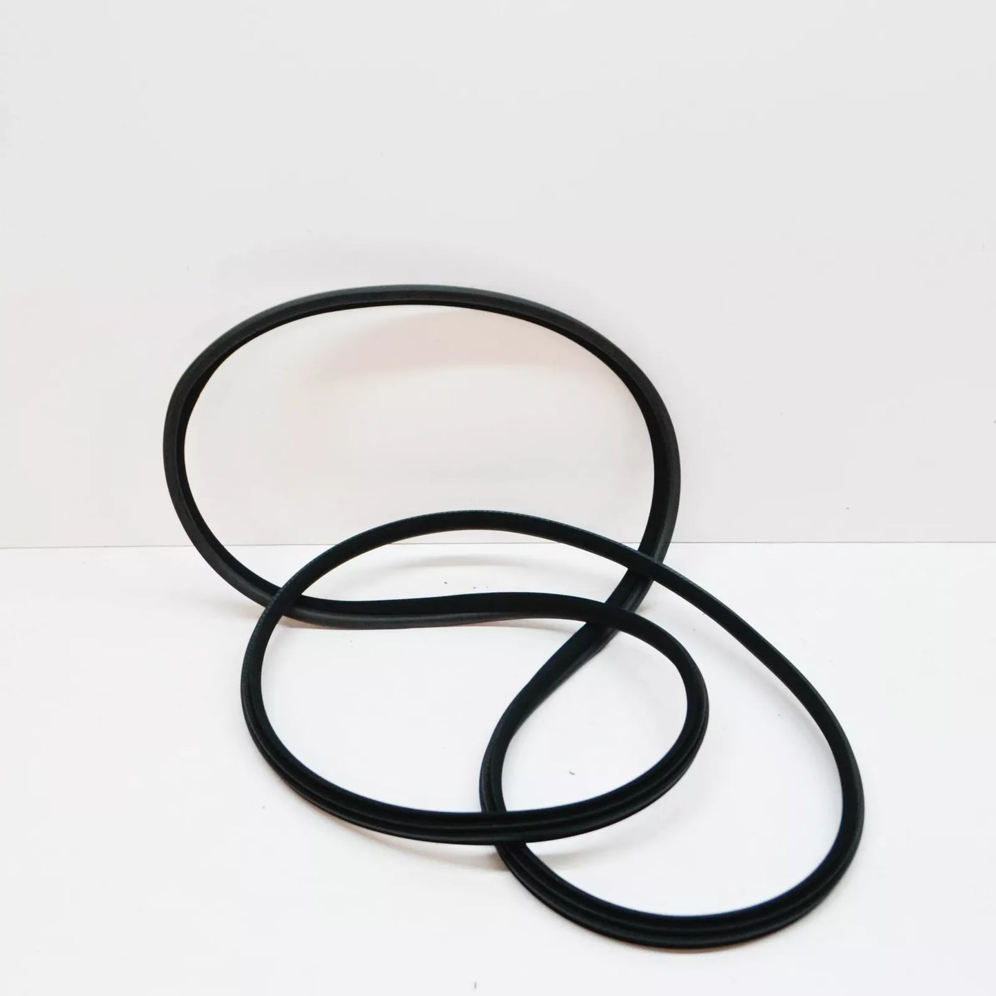 NEW MERCEDES-BENZ G W463 FRONT LEFT DOOR SEAL A46372102809051 ORIGINAL