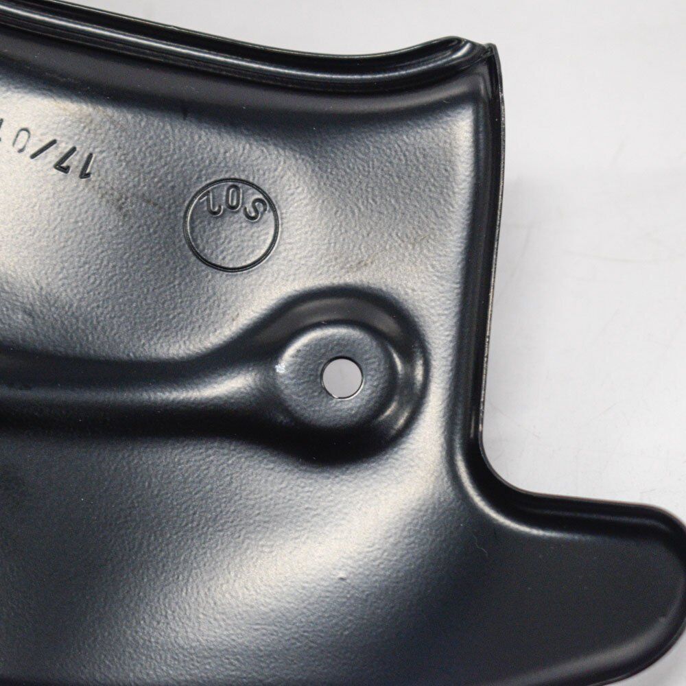 NEW AUDI Q7 4M FRONT RIGHT PLATE DUST SPLASH SHIELD 8W0615312D ORIGINAL