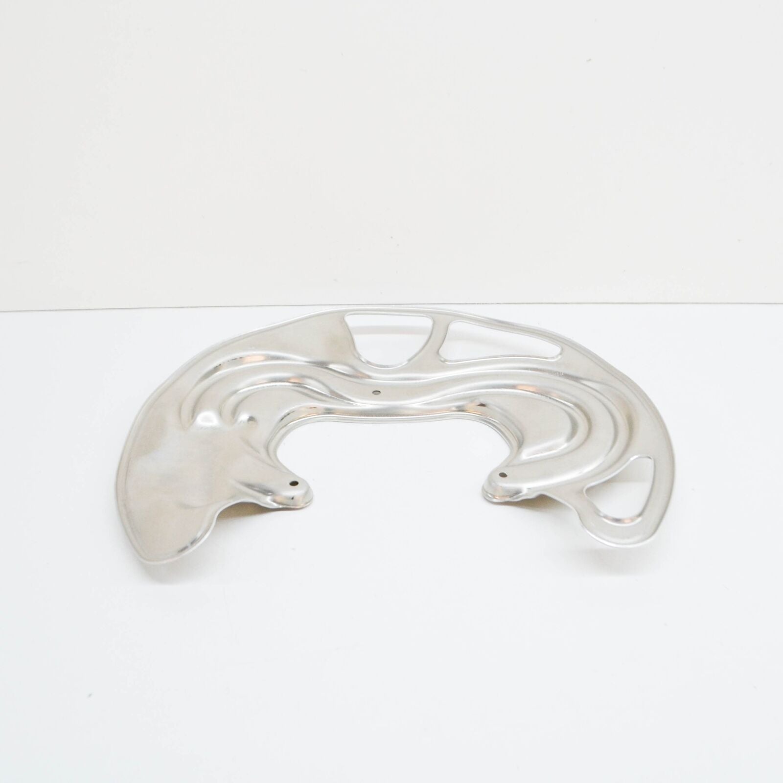 NEW AUDI A3 SPORTBACK 8P FRONT LEFT DUST SHIELD 8J0615311E ORIGINAL