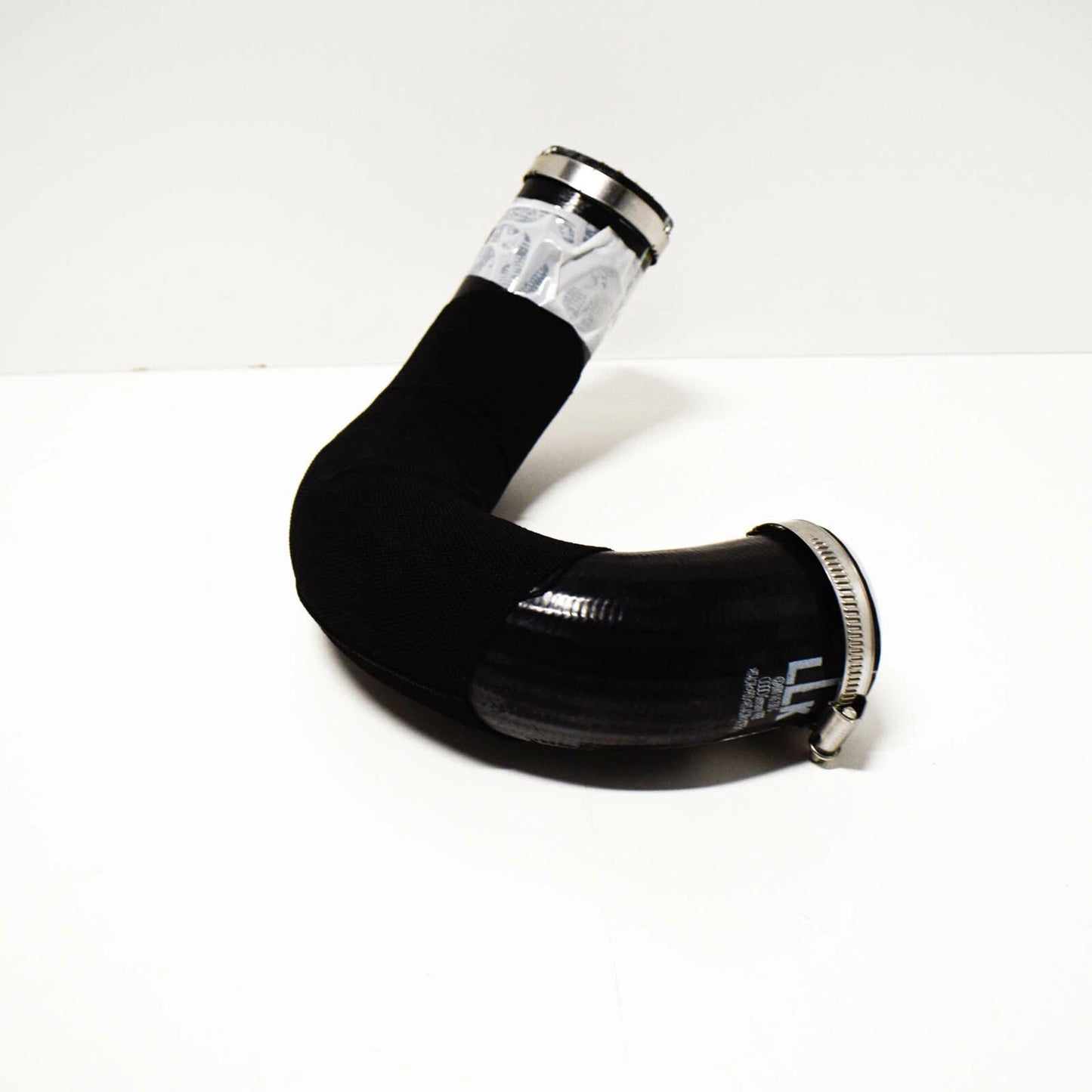 NEW AUDI S5 8W6 RIGHT INTERCOOLER CHARGER PIPE HOSE 8W0145738C