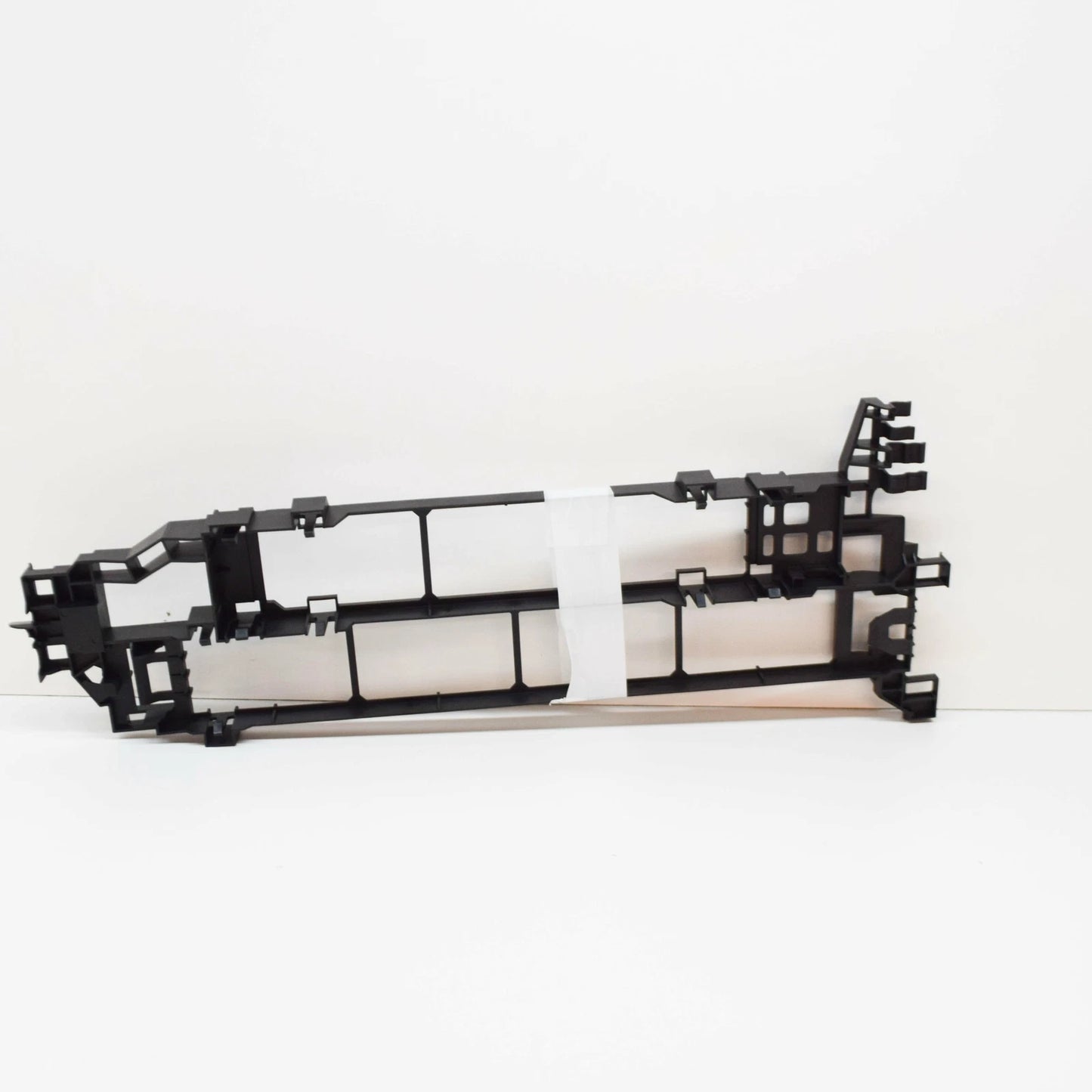 NEW MERRCEDES-BENZ C W204 AMG OIL COOLER SUPPORT A2125040018