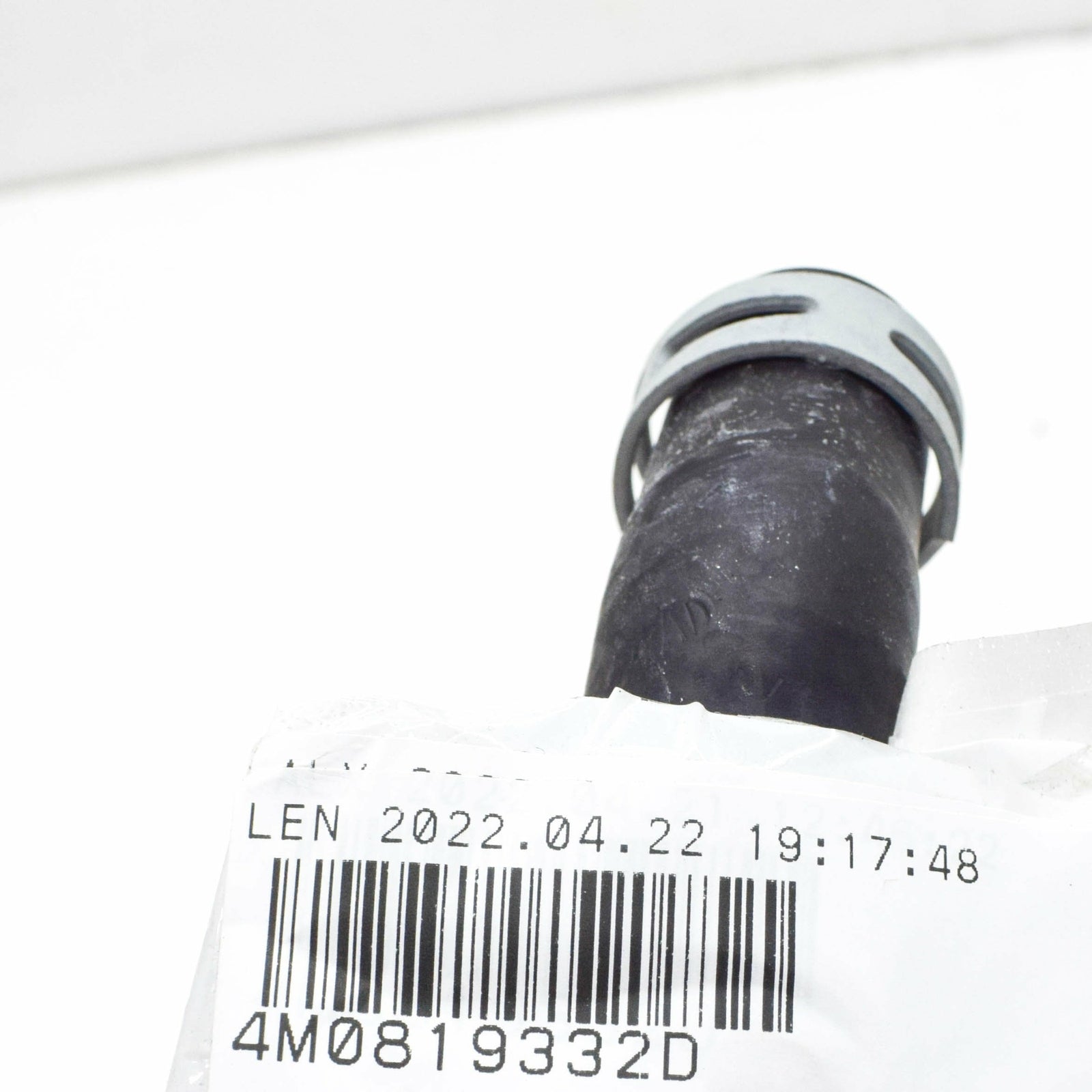 NEW AUDI Q7 4M ENGINE COOLING HOSE PIPE 4M0819332D ORIGINAL