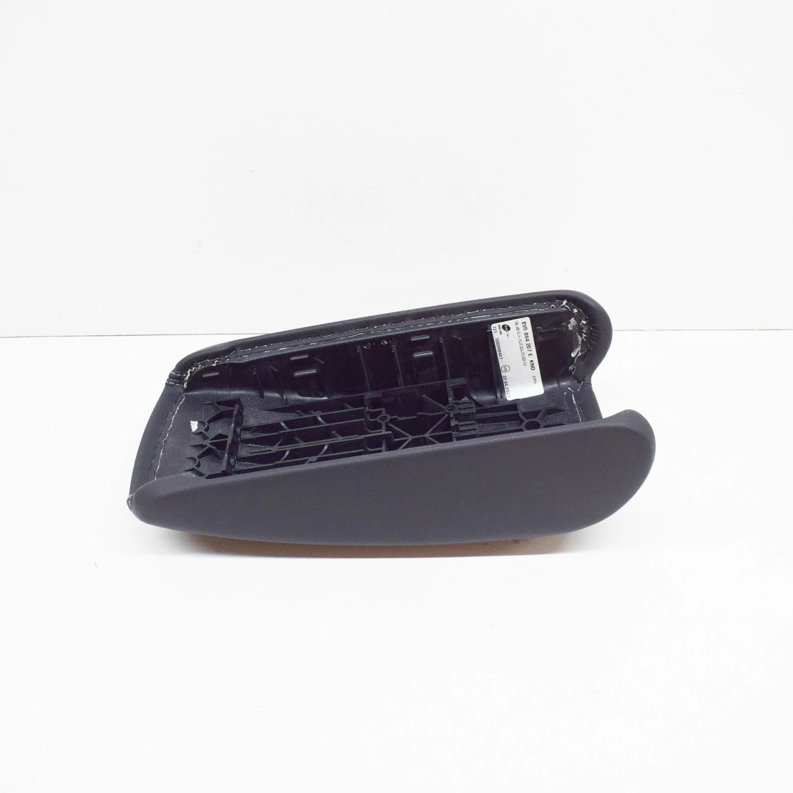 NEW AUDI A3 8V ARMREST LEATHERETTE SOUL BLACK /CLIFF GREY 8V0864207EKND