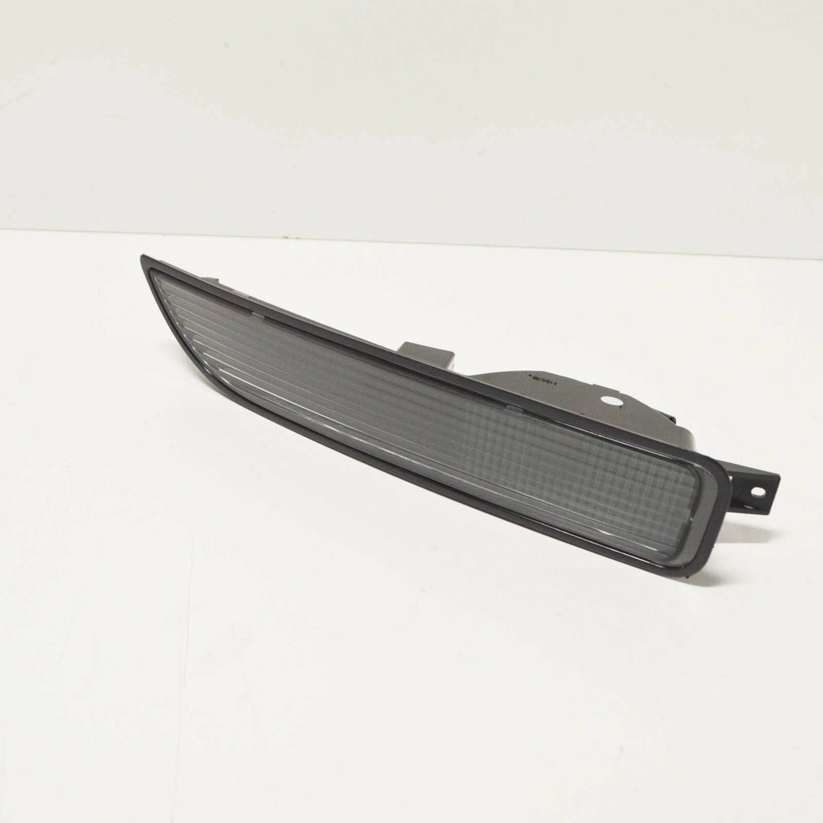NEW VW BEETLE REAR BUMPER LEFT SIDE REVERSE LIGHT 1C0941071G