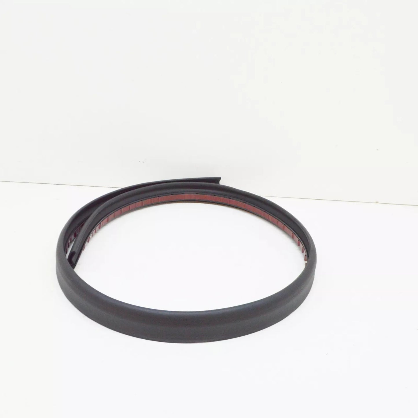 NEW VOLKSWAGEN AMAROK HARDTOP REAR LID LOWER SEAL 2H7817667