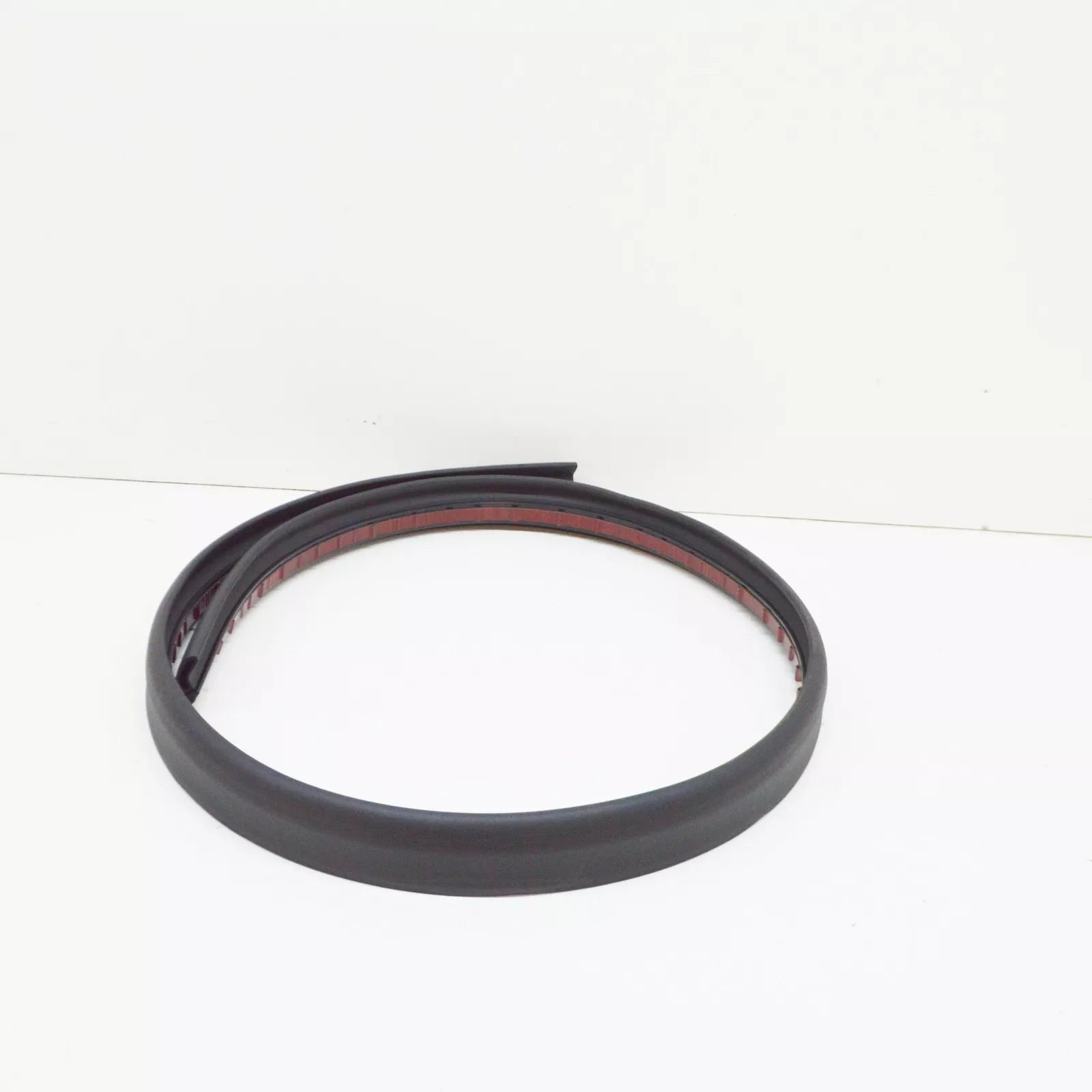 NEW VOLKSWAGEN AMAROK HARDTOP REAR LID LOWER SEAL 2H7817667