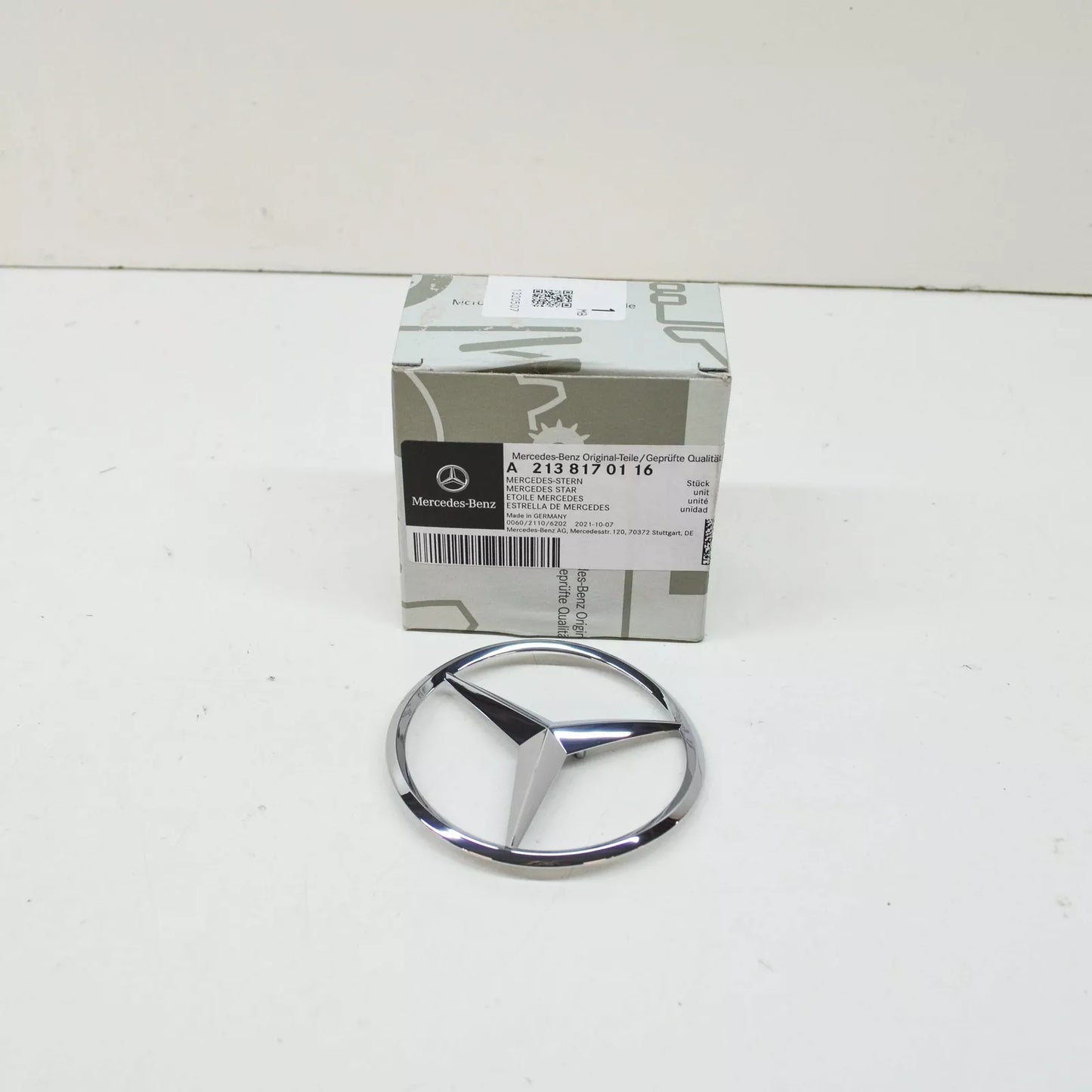 NEW MERCEDES BENZ E W212 REAR TRUNK LID EMBLEM BADGE A2138170116 ORIGINAL