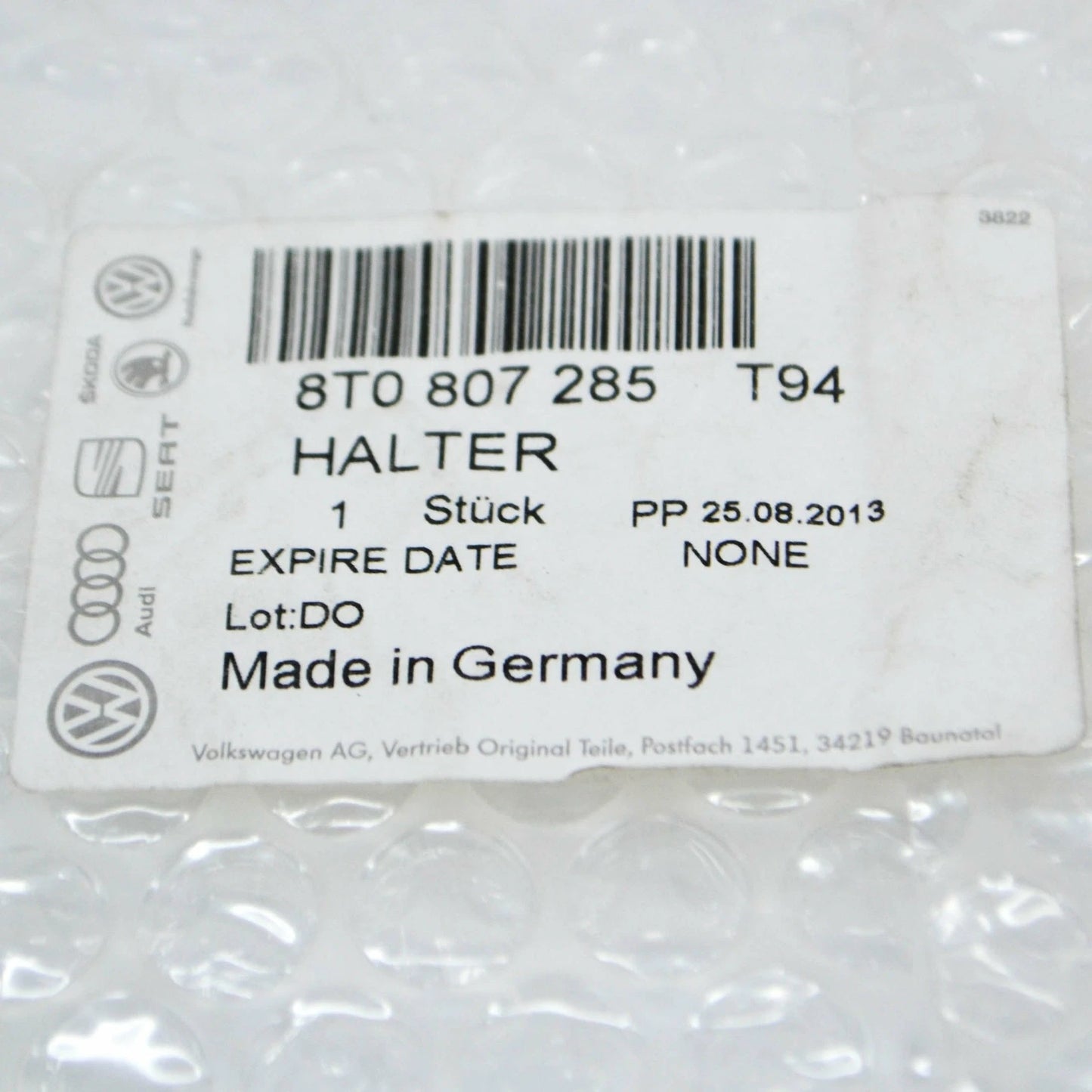 NEW AUDI RS5 CABRIO 8F FRONT BUMPER LICENSE PLATE HOLDER 8T0807285T94