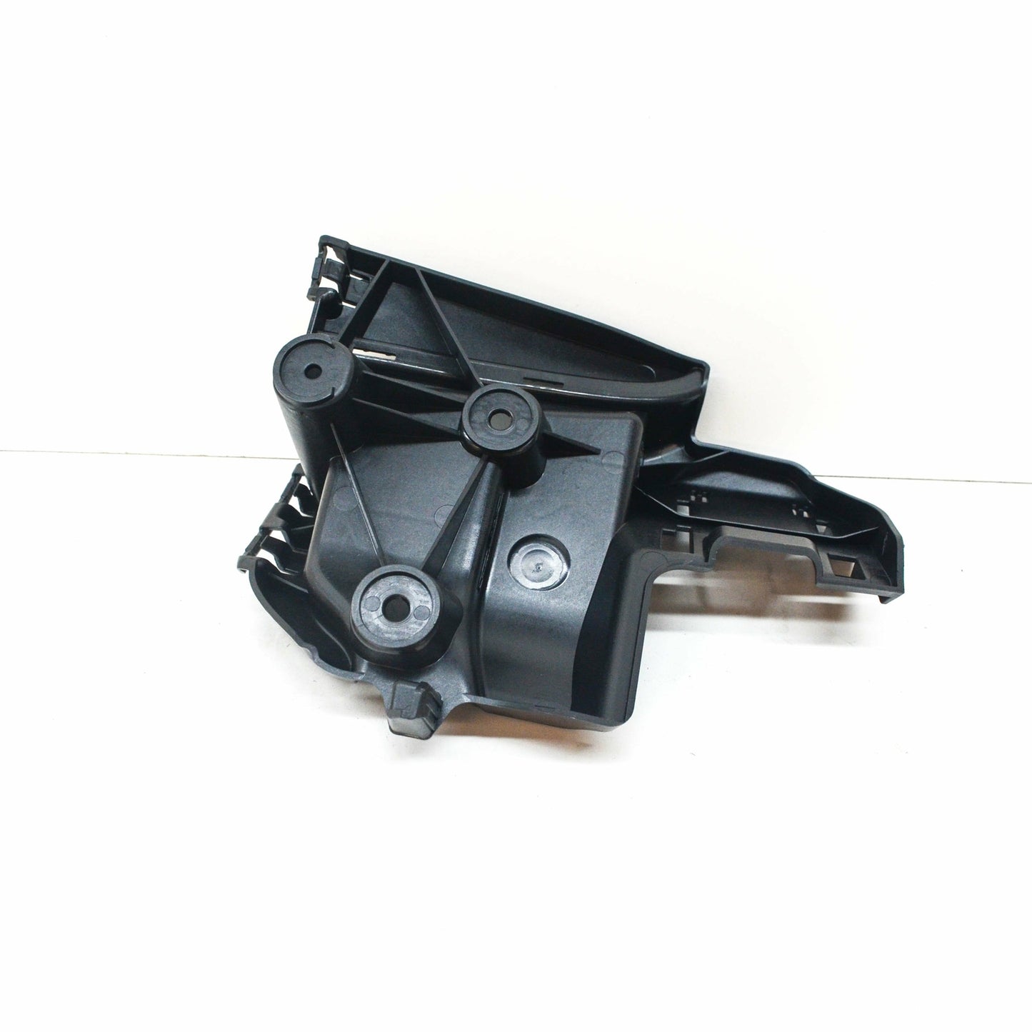 NEW AUDI E-TRON FRONT BUMPER GRILLE END PLATE CAP 4KE807366 ORIGINAL