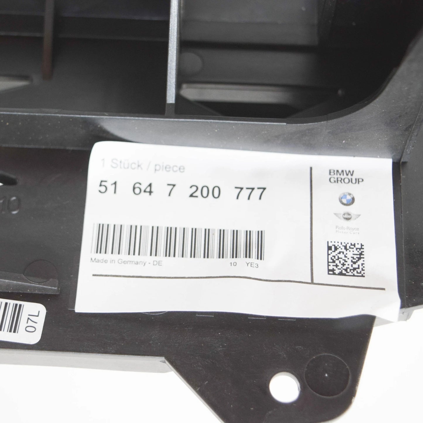 NEW BMW 5 F07 FRONT LEFT HEAD LIGHT HOLDER BRACKET 51647200777 ORIGINAL