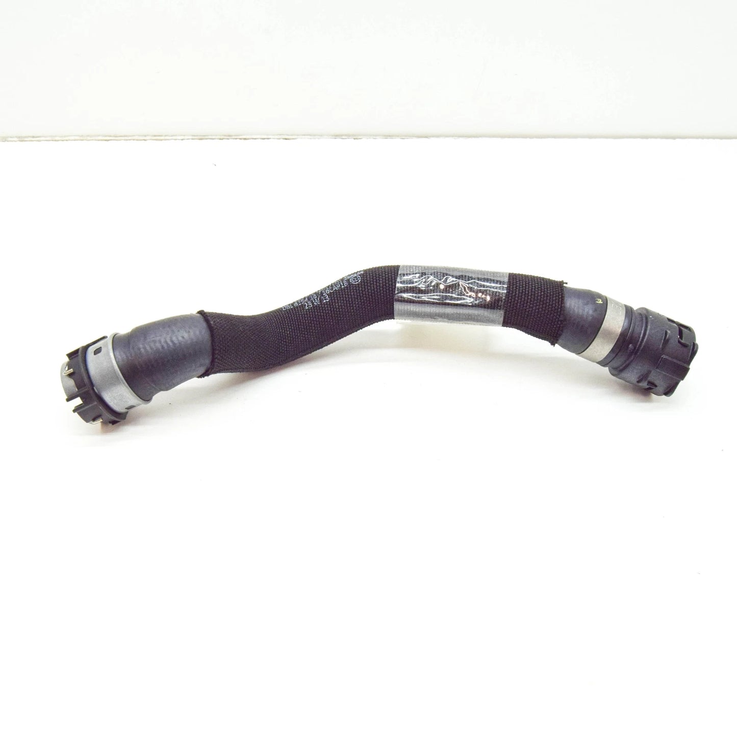 NEW MERCEDES-BENZ S W223 COOLANT HOSE PIPE A2235011301 ORIGINAL