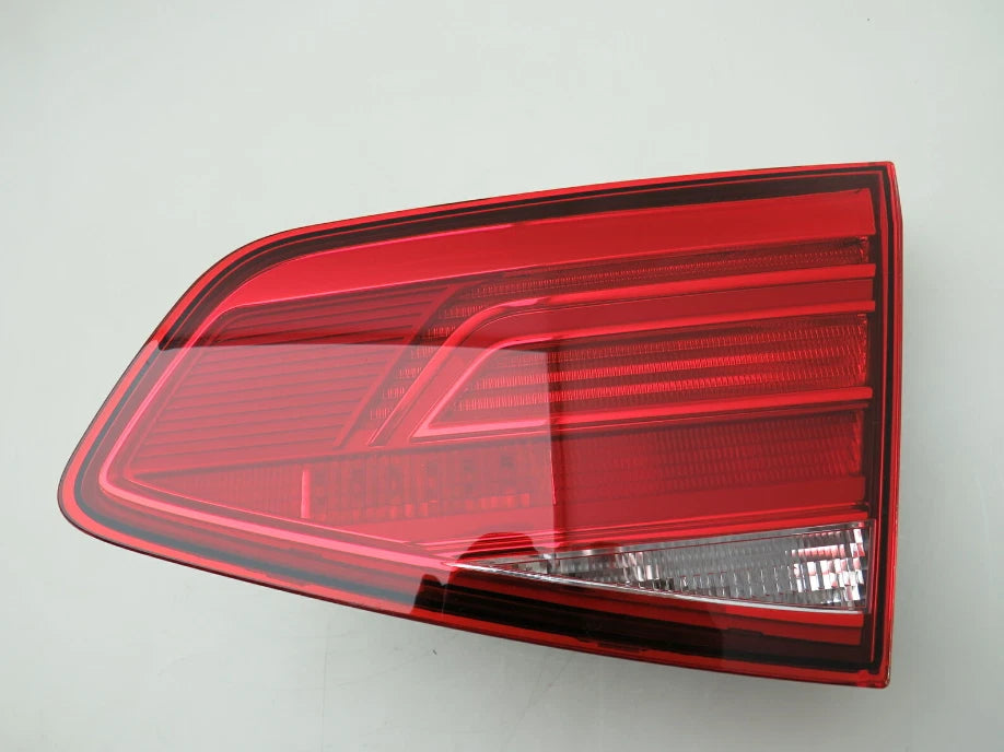 NEW VW PASSAT B8 3G REAR RIGHT SIDE TAILGATE TAILLIGHT 3G5945094C ORIGINAL