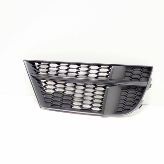 NEW AUDI A3 8P FRONT BUMPER RIGHT SIDE GRILLE 8V3807682QESM 2013 ORIGINAL