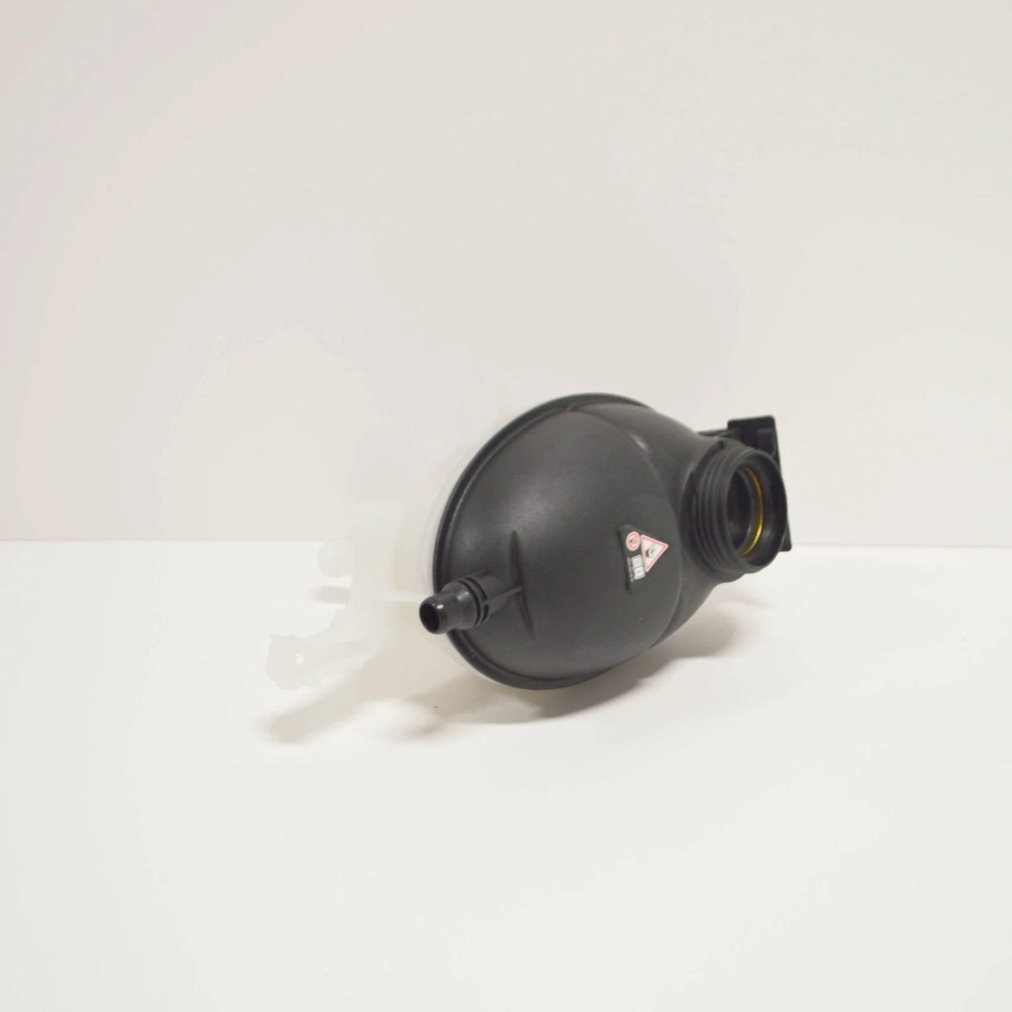 NEW MB E W212 COOLANT EXPANSIONT TANK RESERVOIR TANK A2045000849 ORIGINAL