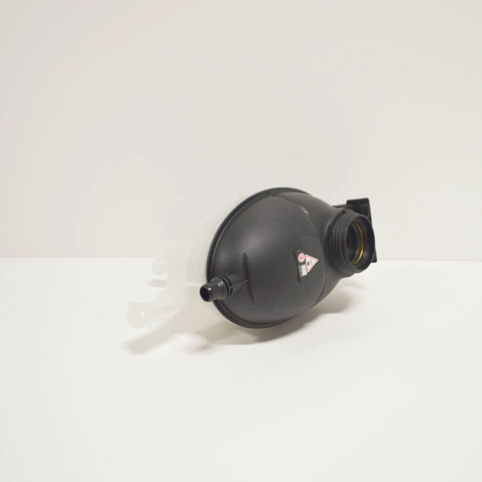 NEW MB E W212 COOLANT EXPANSIONT TANK RESERVOIR TANK A2045000849 ORIGINAL