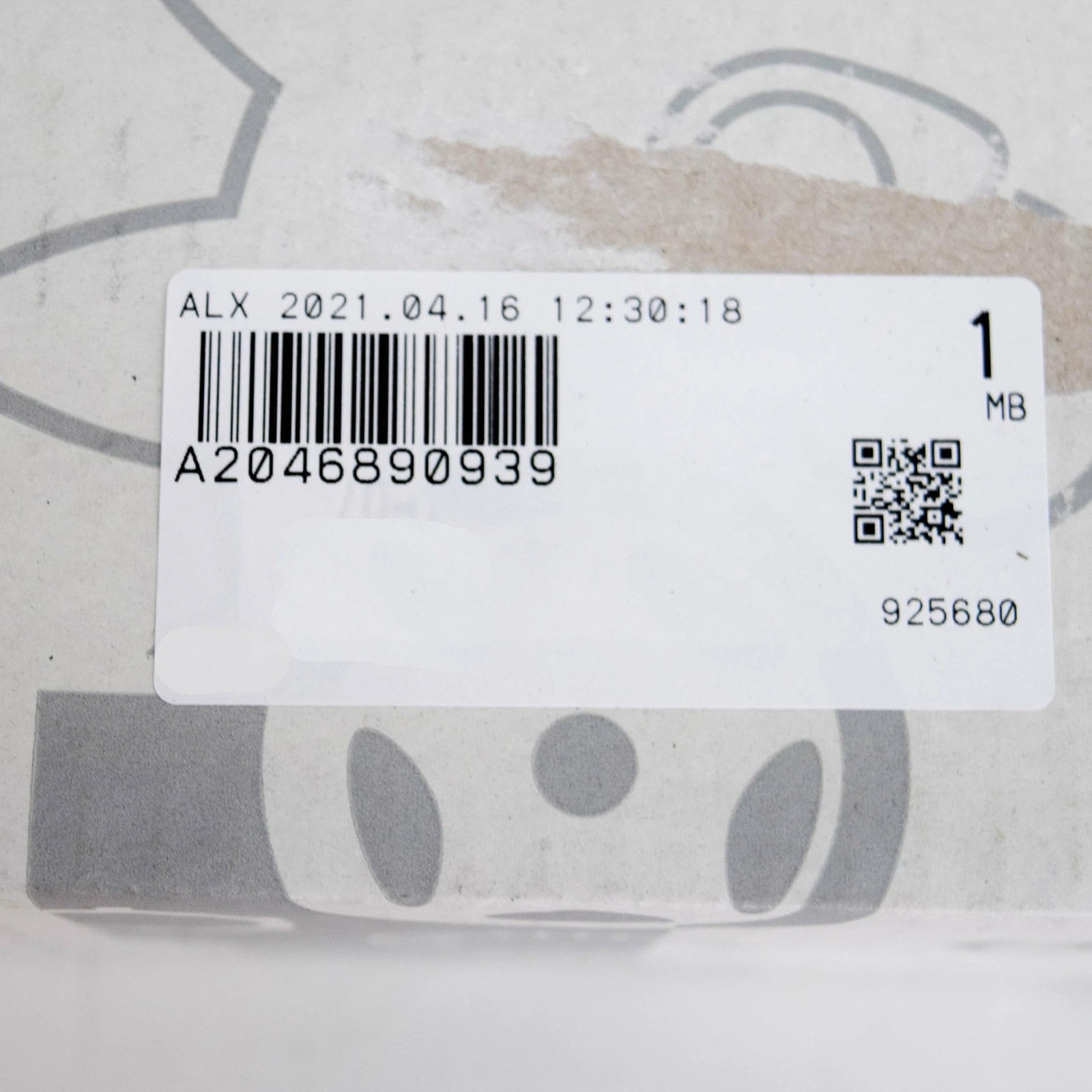 NEW MB C W204 INSTRUMENT PANEL SPEEDOMETER BOTTOM COVER RHD A2046890939