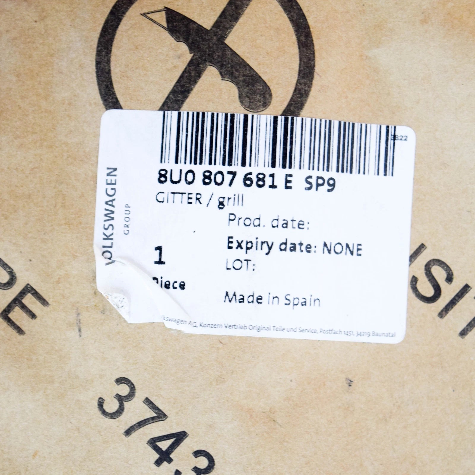 NEW AUDI Q3 8U FRONT BUMPER LEFT FOG LIGHT GRILLE  8U0807681ESP9 ORIGINAL