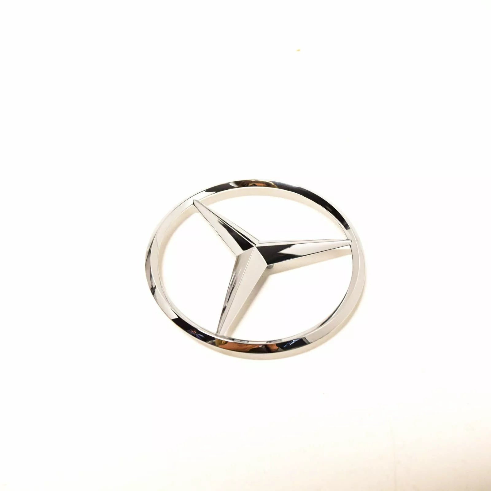 NEW MERCEDES-BENZ E-CLASS W212 BOOTLID BADGE A2128170116 ORIGINAL