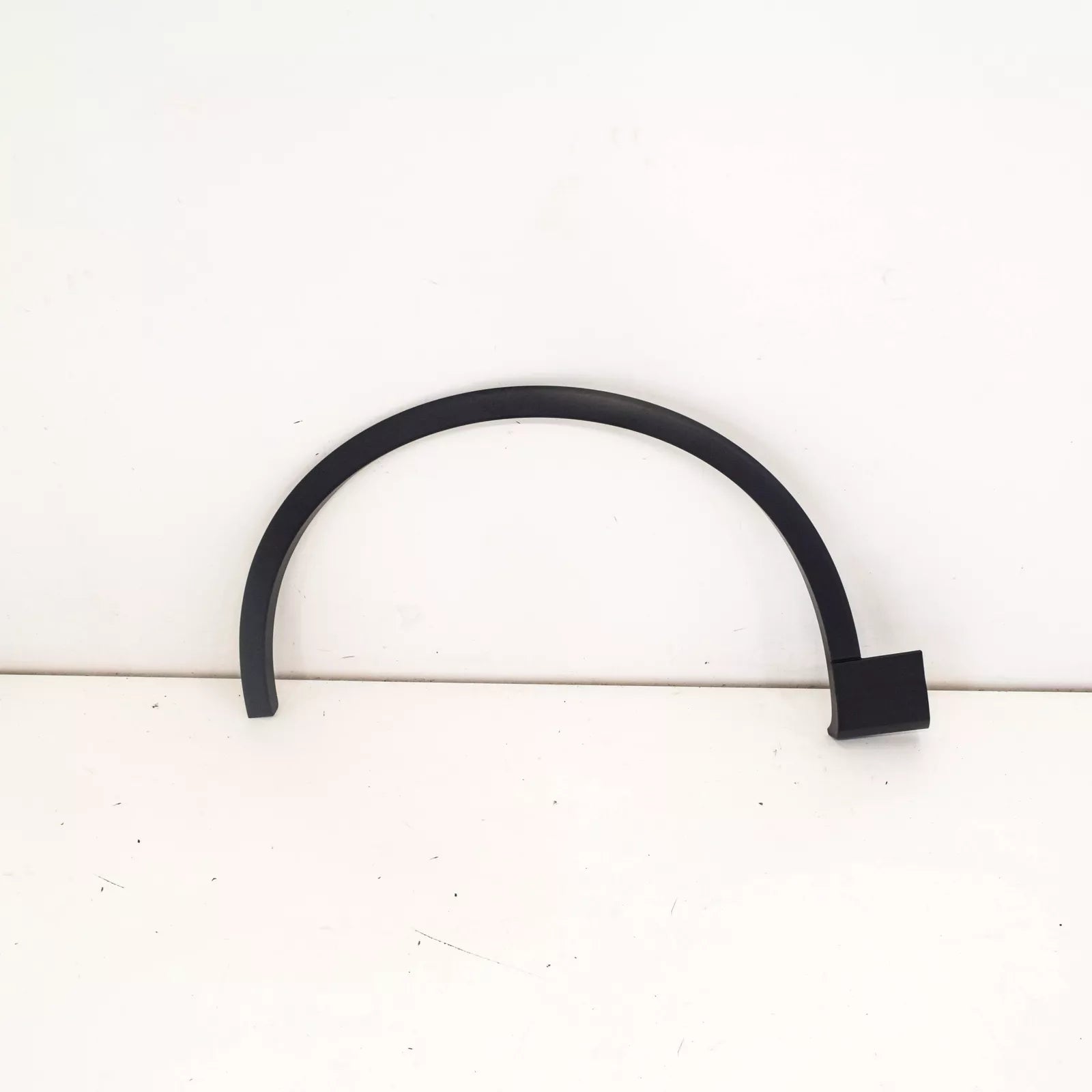 NEW AUDI Q7 4M FRONT LEFT WHEEL ARCH MOULDING TRIM 4M0853717EGRU ORIGINAL