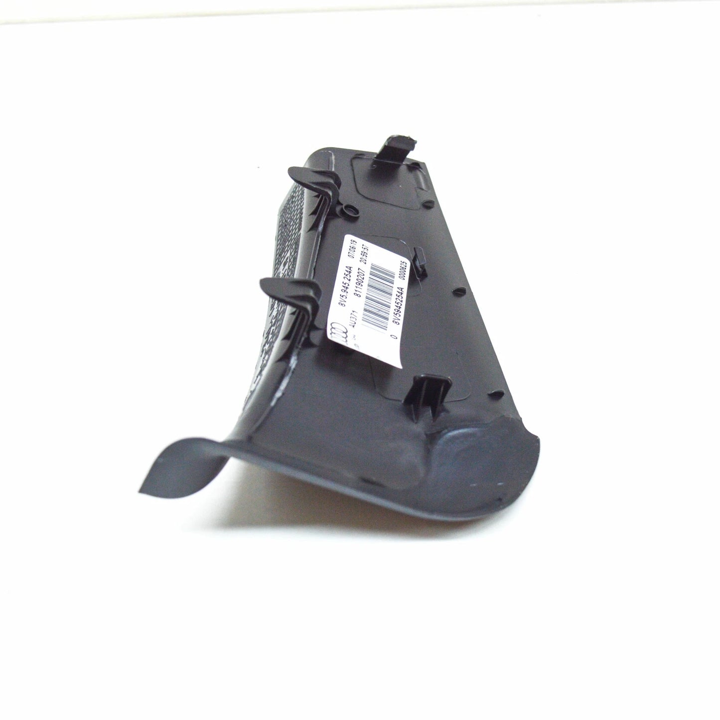 NEW AUDI A3 8V REAR RIGHT TAIL LIGHT TRIM 8V5945254A ORIGINAL