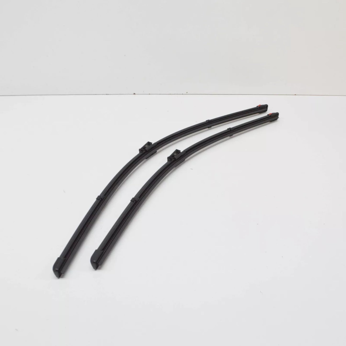 NEW MERCEDES-BENZ GLB X247 FRONT WIPER BLADE SET LHD A2478201202 ORIGINAL