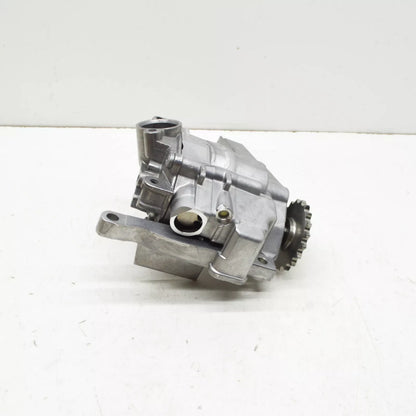 NEW MERCEDES-BENZ CLK CABRIO A209 ENGINE OIL PUMP A6421802000 ORIGINAL