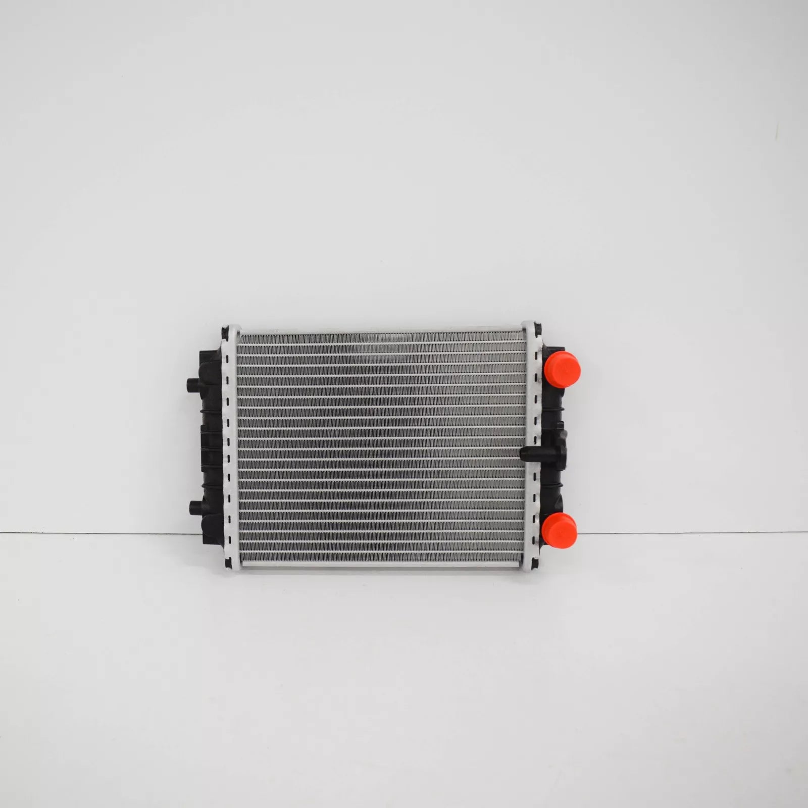 NEW AUDI A4 B8 COOLING RADIATOR 8K0121212B ORIGINAL