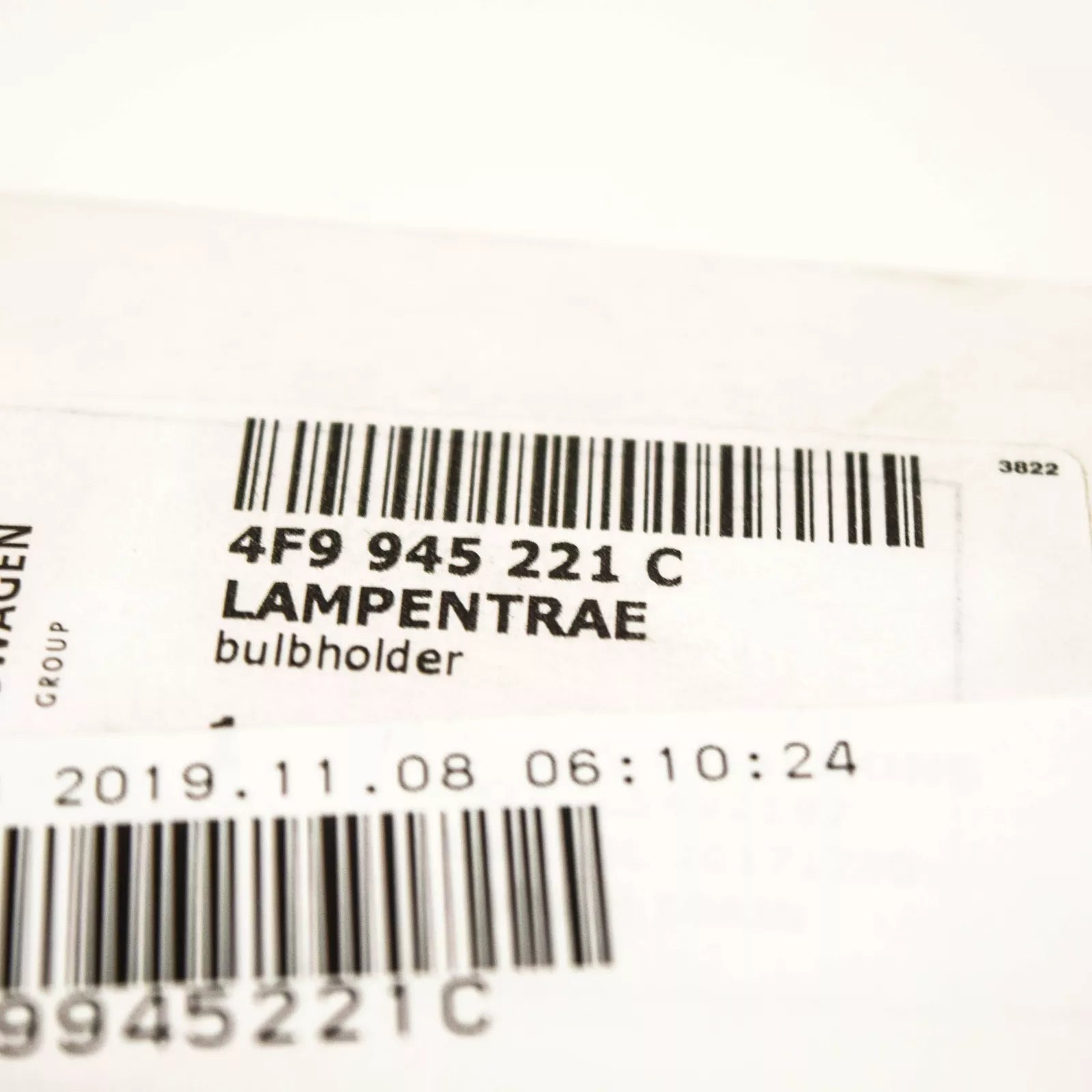 NEW AUDI A6 AVANT C6 LEFT TAIL LIGHT OUTER BULB CARRIER 4F9945221C ORIGINAL