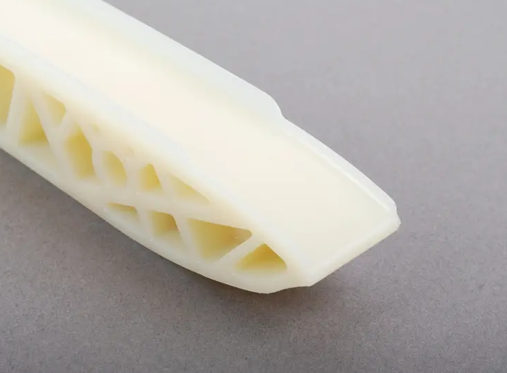 NEW MERCEDES-BENZ C W204 TOP LEFT TIMING CHAIN GUIDE RAIL A2720521516 ORIGINAL