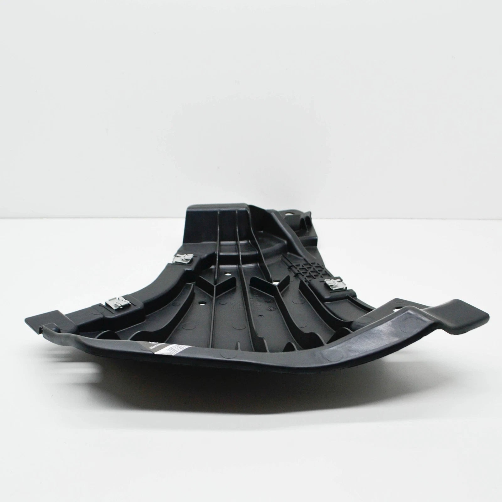 NEW MB E W213 FRONT RIGHT ENGINE COMPARTMENT UNDERCOVER A213520580064 ORIGINAL