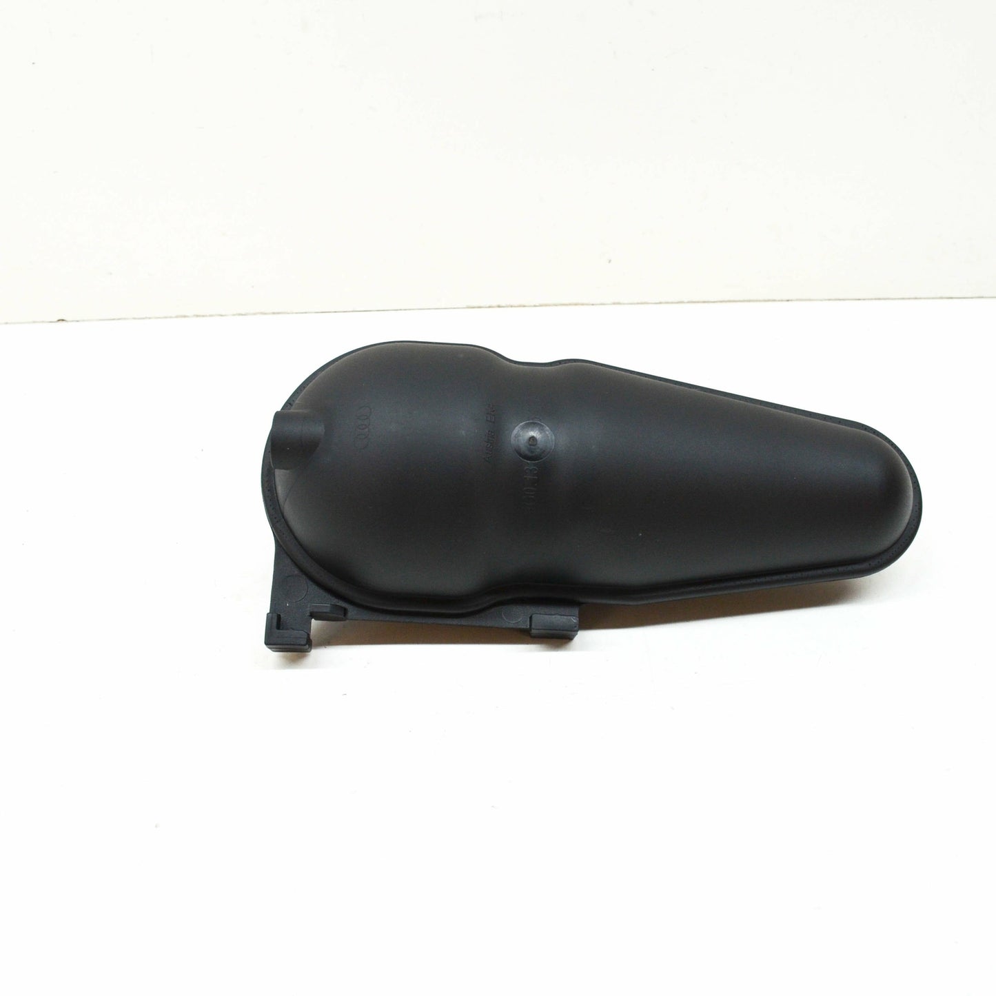 NEW AUDI A6 C8 AVANT QUATTRO VACUUM RESERVOIR TANK 4G0131541A ORIGINAL