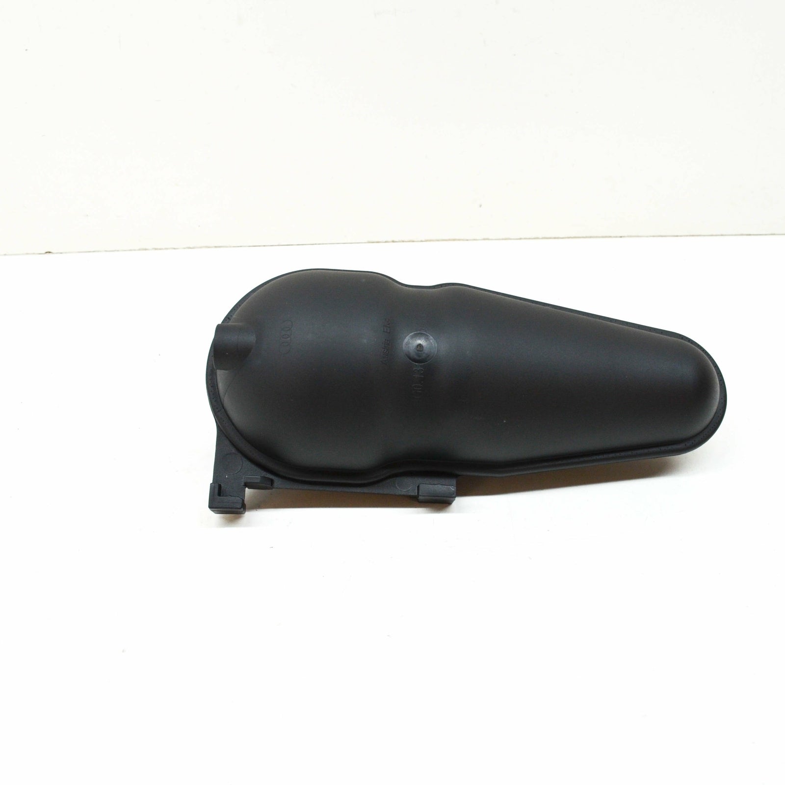 NEW AUDI A6 C8 AVANT QUATTRO VACUUM RESERVOIR TANK 4G0131541A ORIGINAL