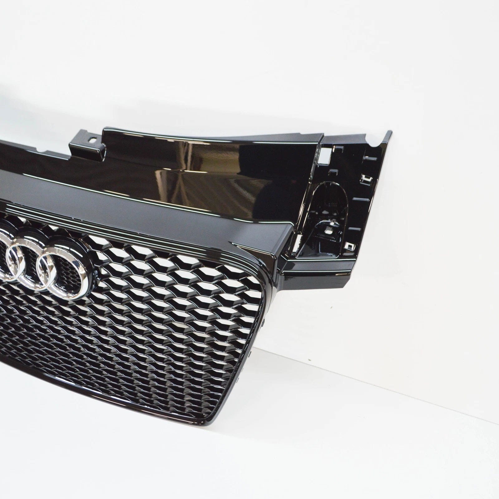 NEW AUDI TT TTRS MK2 S LINE FRONT BUMPER RADIATOR GRILLE 8J0853651MT94 ORIGINAL