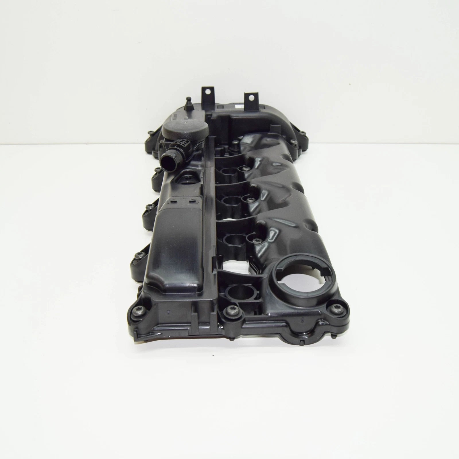 NEW MERCEDES-BENZ C-CLASS W205 VALVE COVER A6510108918 ORIGINAL