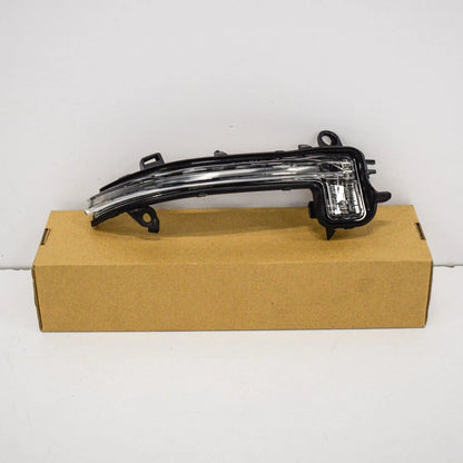 NEW BMW X2 F39 WING MIRROR TURN SIGNAL RIGHT 63137461786 7461786 ORIGINAL