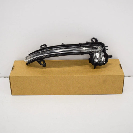 NEW BMW X2 F39 WING MIRROR TURN SIGNAL RIGHT 63137461786 7461786 ORIGINAL