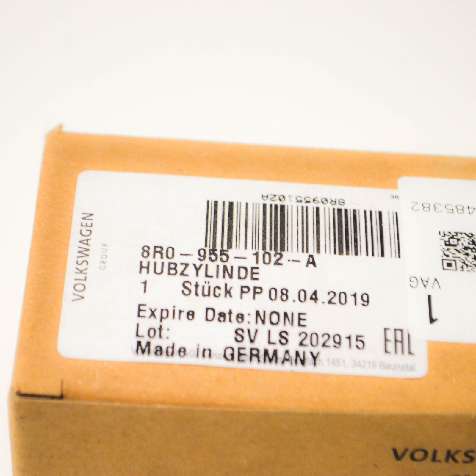 NEW AUDI Q5 8R FRONT RIGHT HEADLAMP WASHER 8R0955102A ORIGINAL