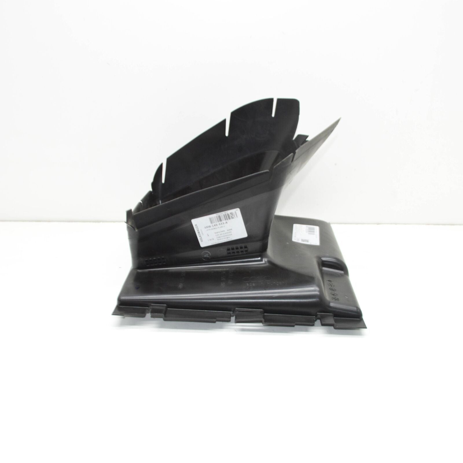 NEW AUDI Q8 INTERCOOLER LEFT AIR GUIDE DUCT 4M8145333A ORIGINAL