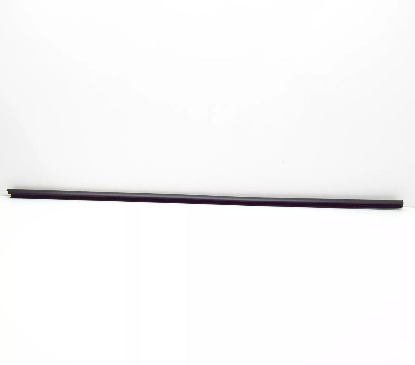 NEW VW FOX 5Z RIGHT INNER DOOR WINDOW SEAL STRIP 5Z38374721NN ORIGINAL