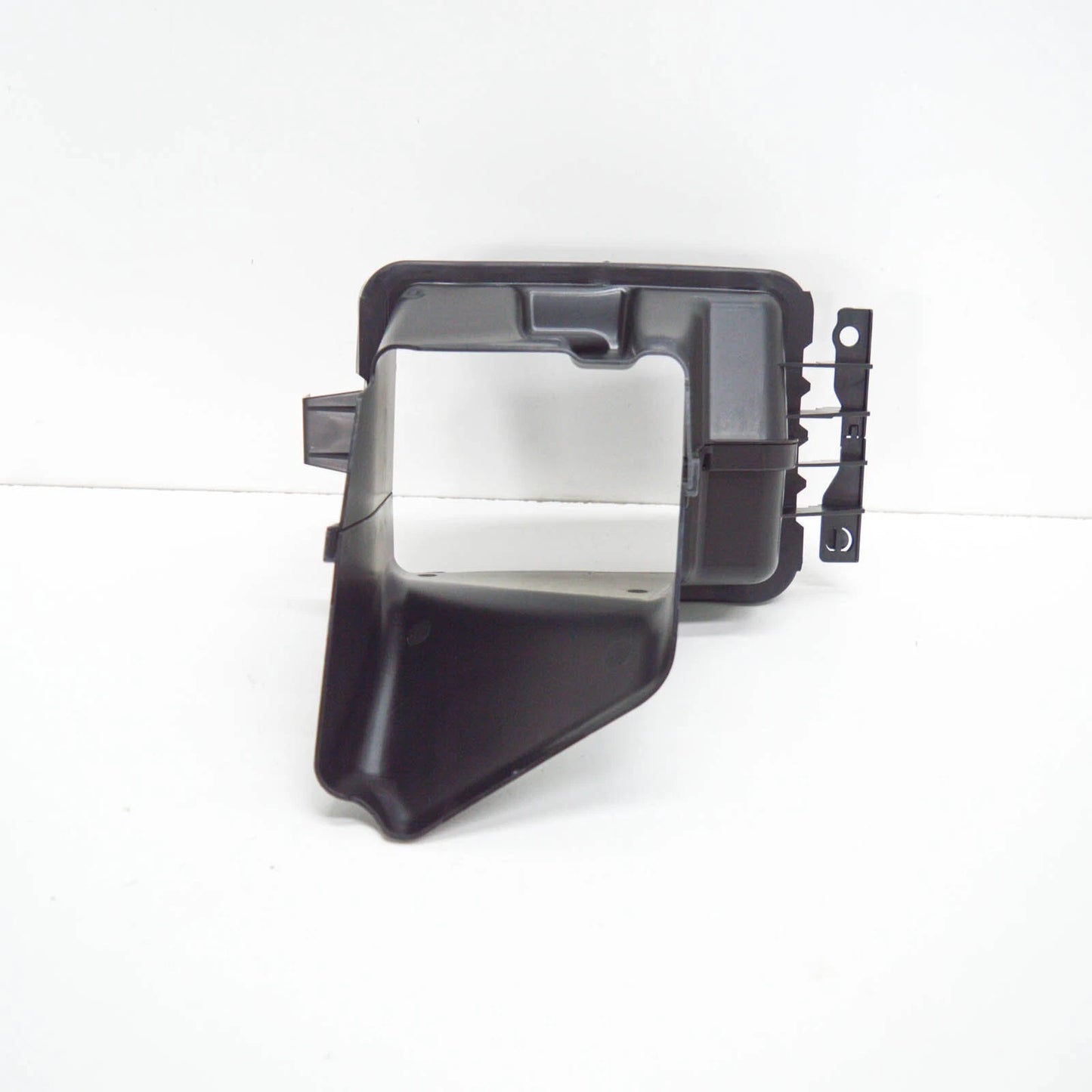 NEW BMW 3 F35 RADIATOR M RIGHT AIR DUCT 51748054232 8054232 2015 ORIGINAL