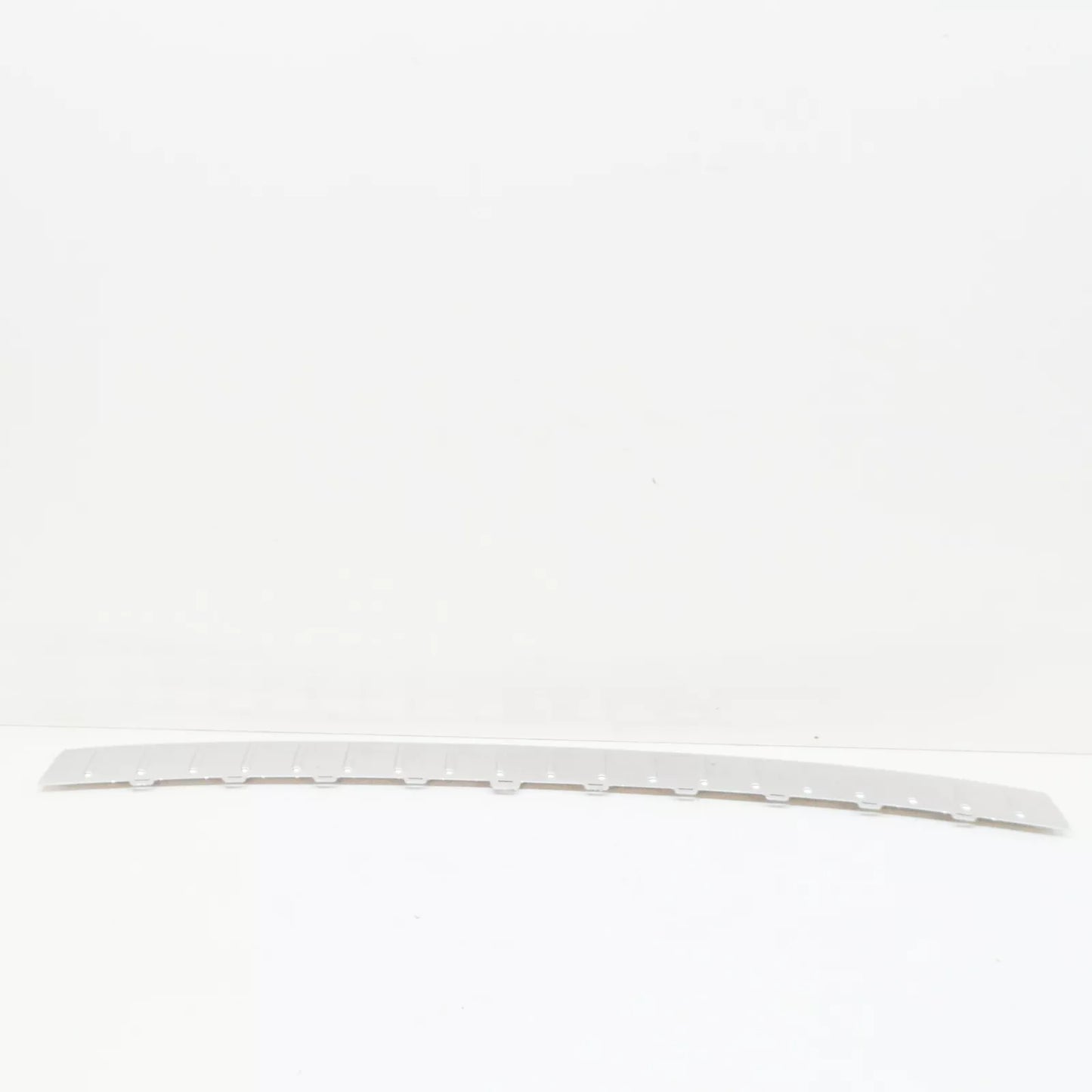 NEW VW TOUAREG 7P REAR BUMPER UPPER CHROME TRIM MOLDING 7P6807787A2ZZ ORIGINAL