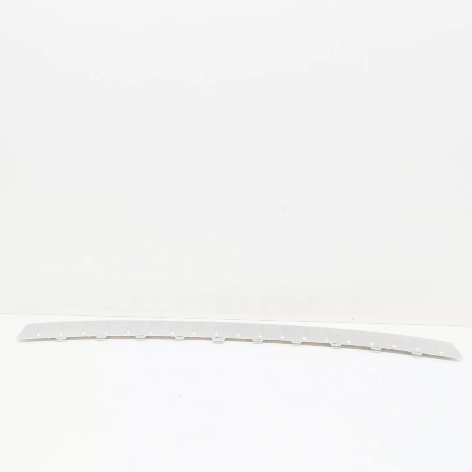 NEW VW TOUAREG 7P REAR BUMPER UPPER CHROME TRIM MOLDING 7P6807787A2ZZ ORIGINAL