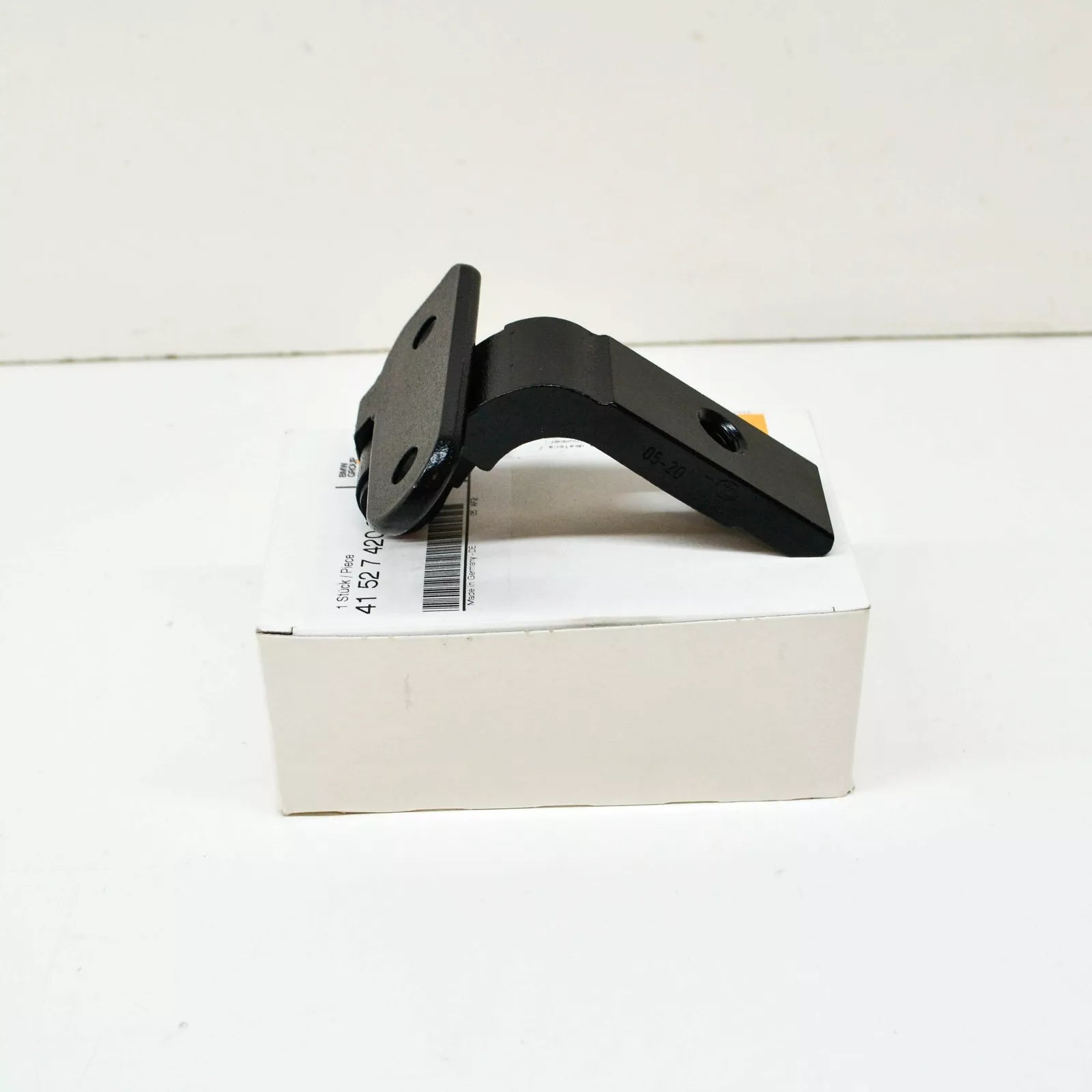 NEW BMW 5 G30 REAR LEFT DOOR LOWER HINGE 41527420097 7420097 ORIGINAL